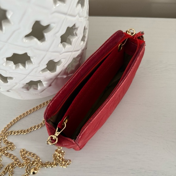 Chanel Vintage Red Lambskin CC Pouch - Picture 9 of 16